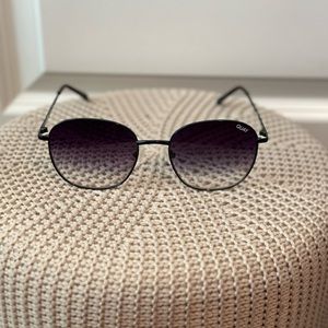 QUAY JEZABELL Sunglasses🤎